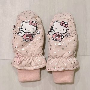 Hello Kitty mittens